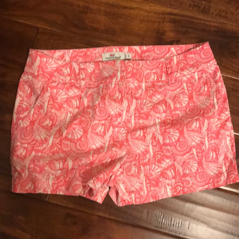 Vineyard Vines shorts